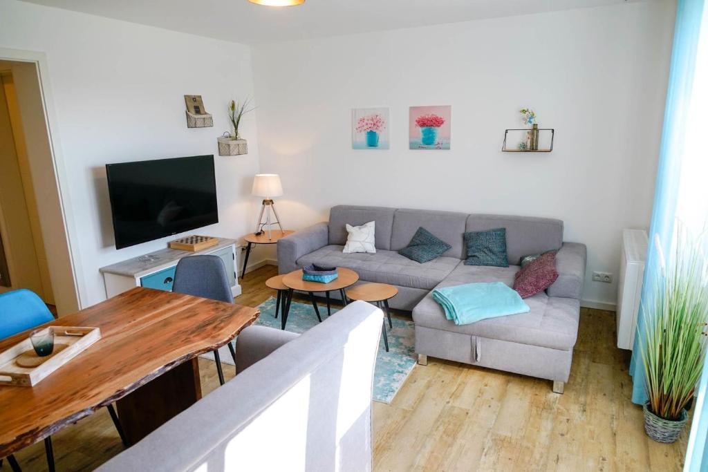 Ferienwohnung 2 \ Tossenser Deich 3, 26969 Tossens