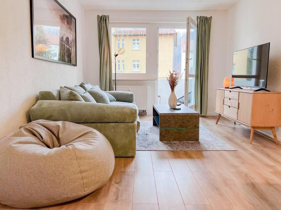 Appartement Ferienwohnung 4 Personen *Parkplatz, WLAN, Waschmaschine* 9 Lindenallee 01814 Bad Schandau