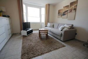 Ferienwohnung-40-in-der-Residenz-Meeresbrandung-mit-Strandkorb