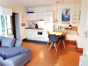 Ferienwohnung 5 im Strandhaus Lobbe