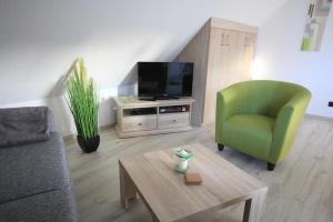 Ferienwohnung-52-mit-Teil-Meerblick-Residenz-Meeresbrandung-Duhnen
