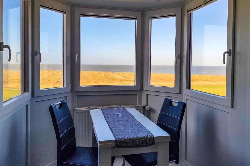 Appartement Ferienwohnung-6-im-Haus-Robbenplate-mit-Panorama-Meerblick Dünenweg 31-33 27476 Cuxhaven