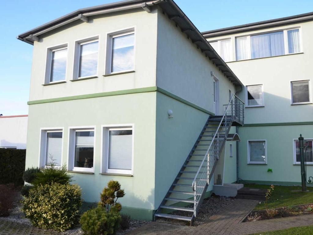 Appartement Ferienwohnung Altefaehr mit Seebli Bahnhofstraße 17 18573 Altefähr