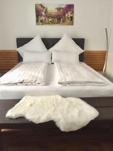 Ferienwohnung am Bodensee- zentrale Lage, free parking and wifi, 109 m2, privater Garten, 7 Gäste, 2x Kingsize Boxspringbett, familienfreundlich