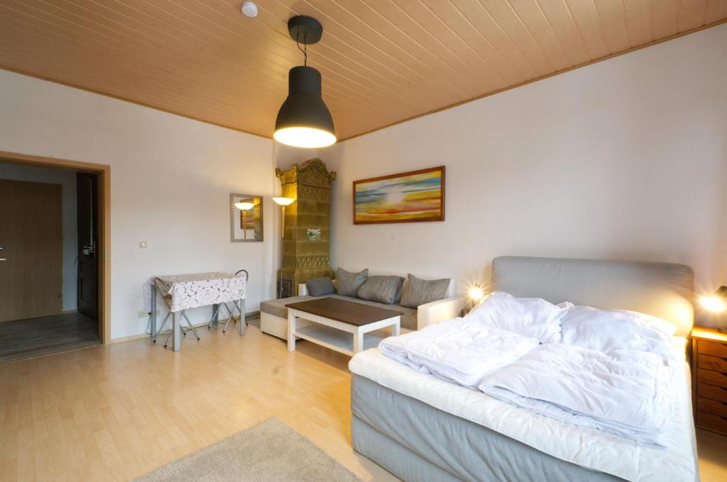Ferienwohnung am Busbahnhof 29 Emil-Finck-Straße 3. OG, 09456 Annaberg-Buchholz