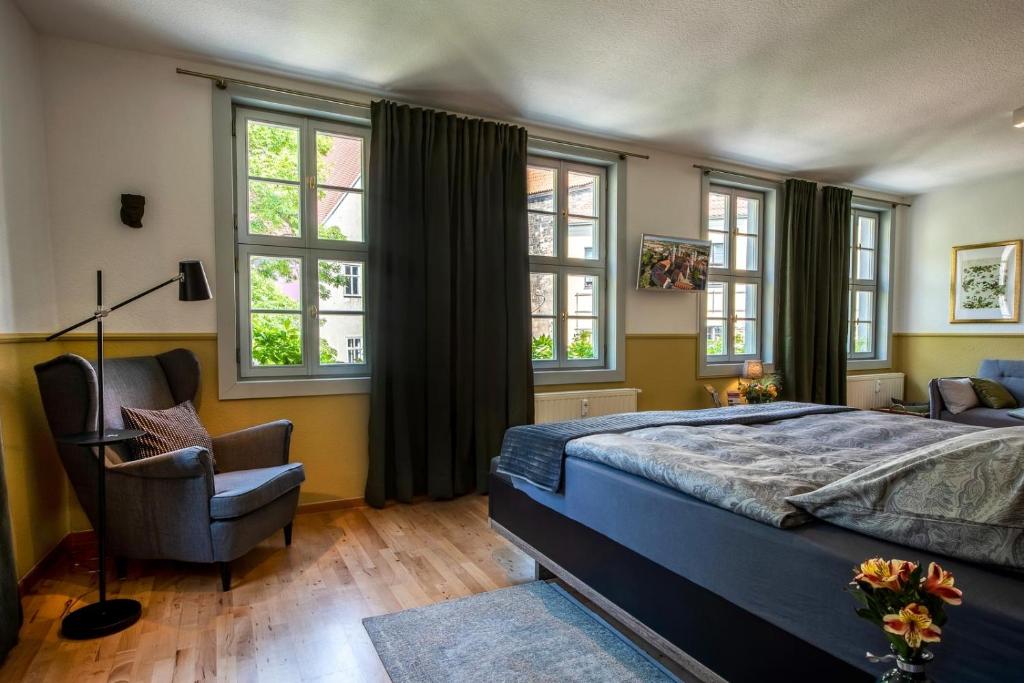 Appartement Ferienwohnung am Dom 21 Domplatz Gartenhaus 2 Etage 06618 Naumbourg