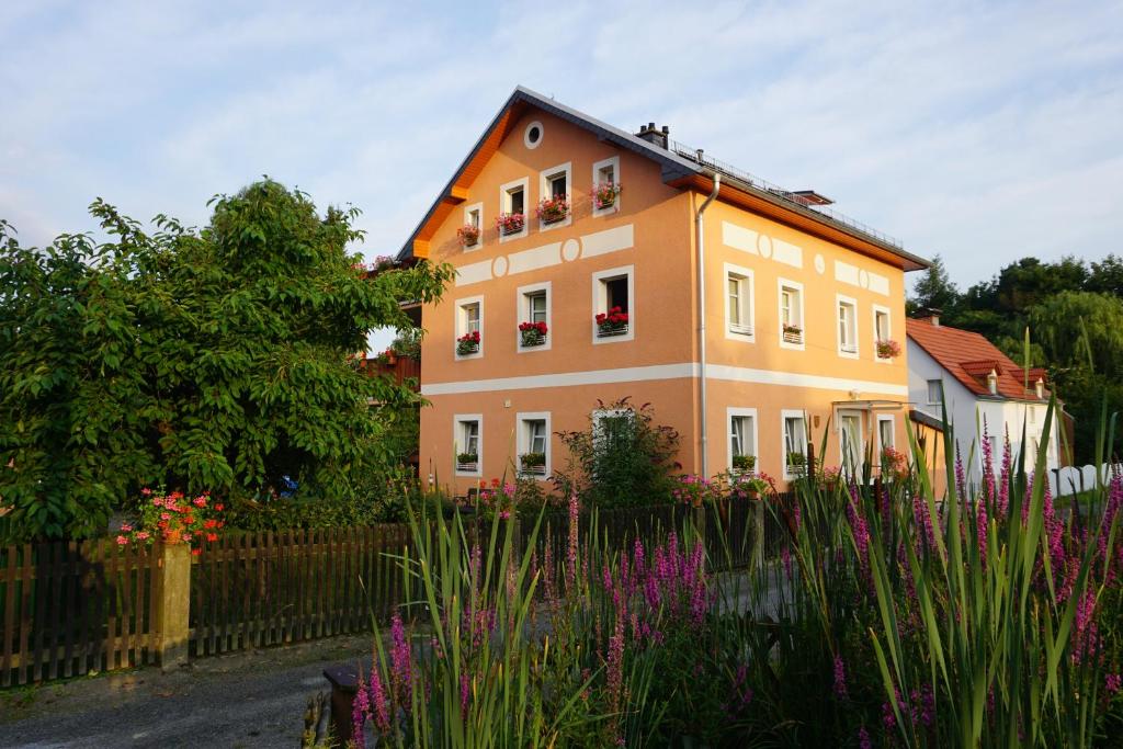 Ferienwohnung am Dorfplatz 175 Dorfplatz Erdgeschoss, 01824 Gohrisch