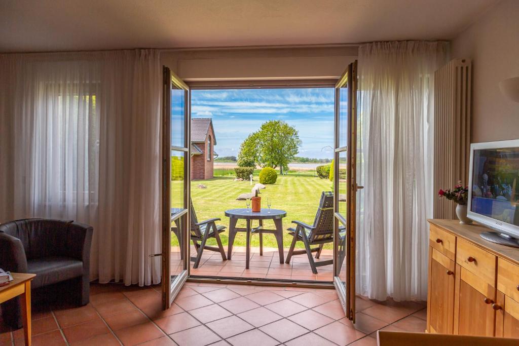 Ferienwohnung am Krienker See Zum Baumberg 16, 17406 Dewichow