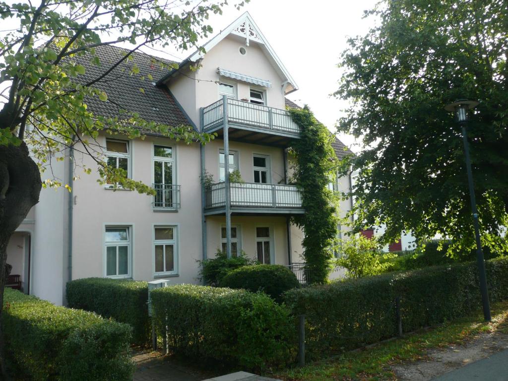 Appartement Ferienwohnung Am Molli Nr. 2 Fritz- Reuter-Straße - FeWo 2 18225 Kühlungsborn