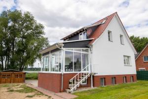 Ferienwohnung am Peeneufer