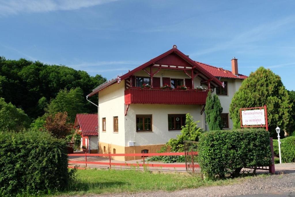 Appartement Ferienwohnung am Rennsteig Alte Bahnhofstraße 3 99817 Wolfsburg-Unkeroda