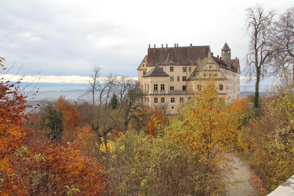 Appartement Ferienwohnung am Schloss Postplatz 3 88633 Heiligenberg