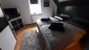 Appartement Ferienwohnung Am Vulkanpfad Neustr. 5 2 Etage 56729 Ettringen Rhénanie-Palatinat