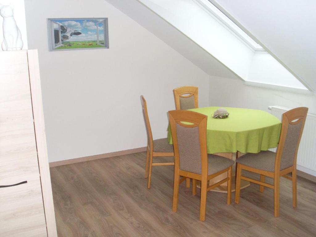 Appartement Ferienwohnung am Waldrand 7 Am Beerenberg 57392 Schmallenberg