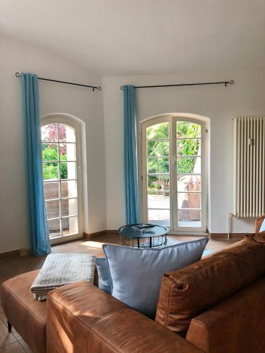 Ferienwohnung am Wasser Villa Graf von Pfeil