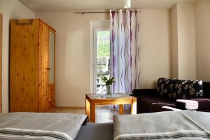 Appartement Ferienwohnung am Weinberg 1 Schlatten 77704 Oberkirch Bade-Wurtemberg