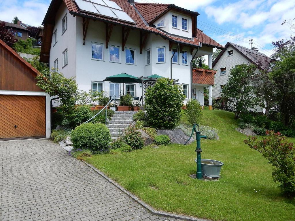 Appartement Ferienwohnung am Wildpflanzenpark Talstraße 11 78089 Unterkirnach