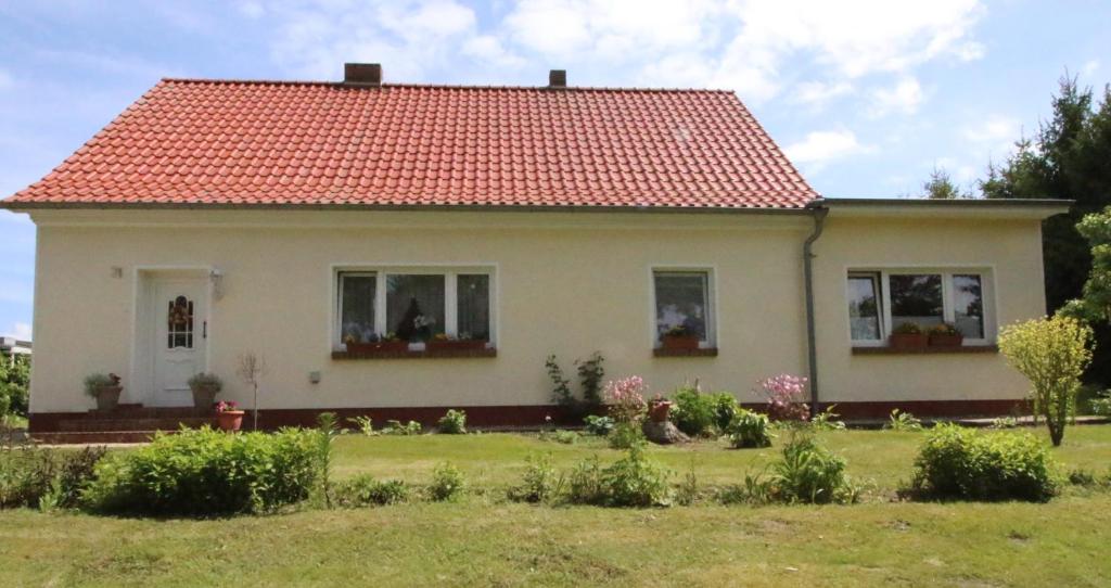 Ferienwohnung An den Tannen 18317 Bartelshagen