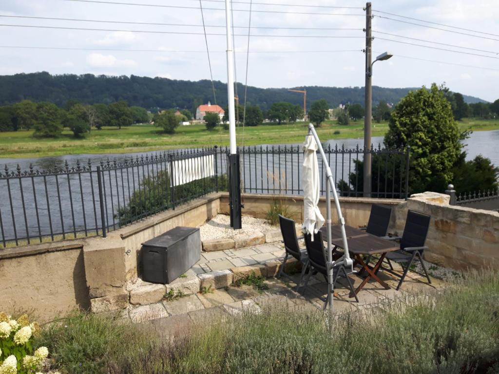 Ferienwohnung an der Elbe Laubegaster Ufer 34, 01279 Dresde