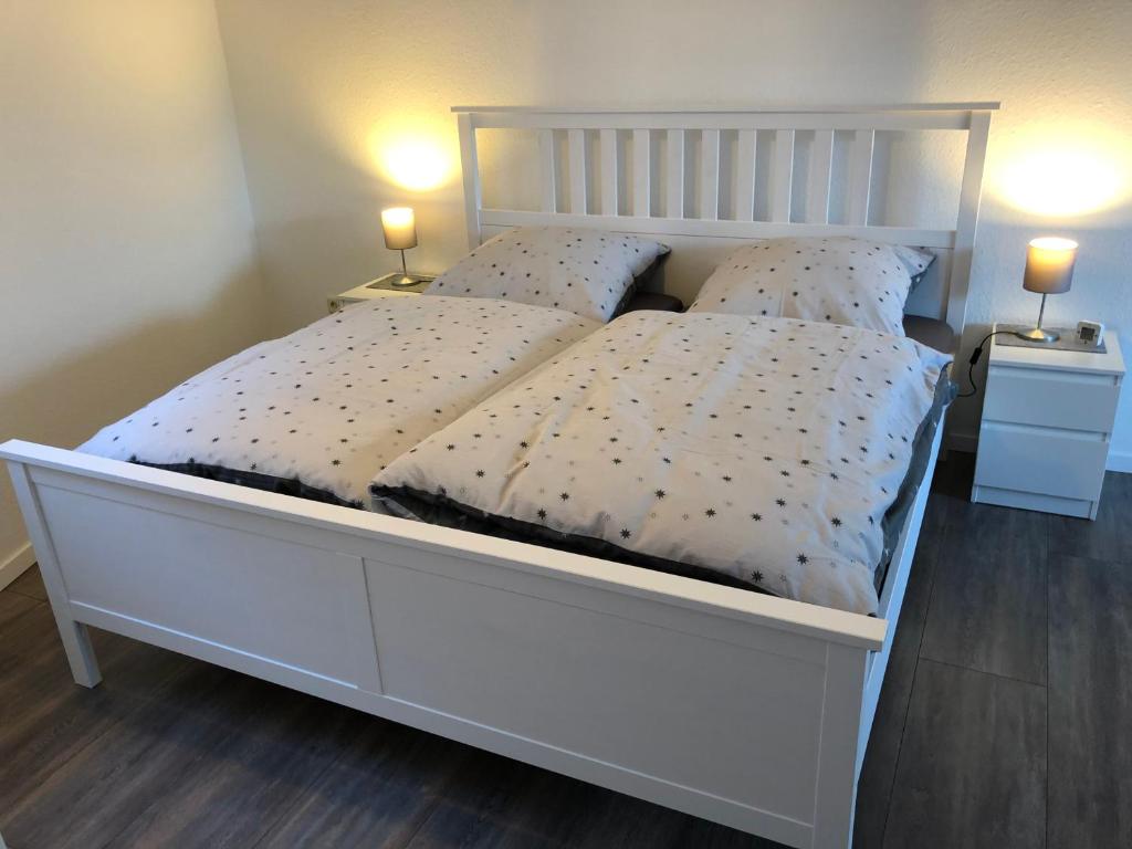 Ferienwohnung \ Untere Wallstraße 28, 56626 Andernach