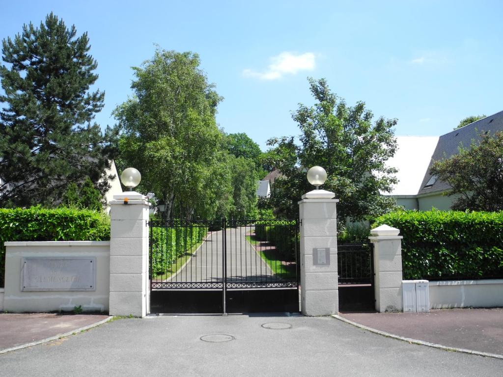 Ferienwohnung Arp 2O mit Garten und Parkplatz