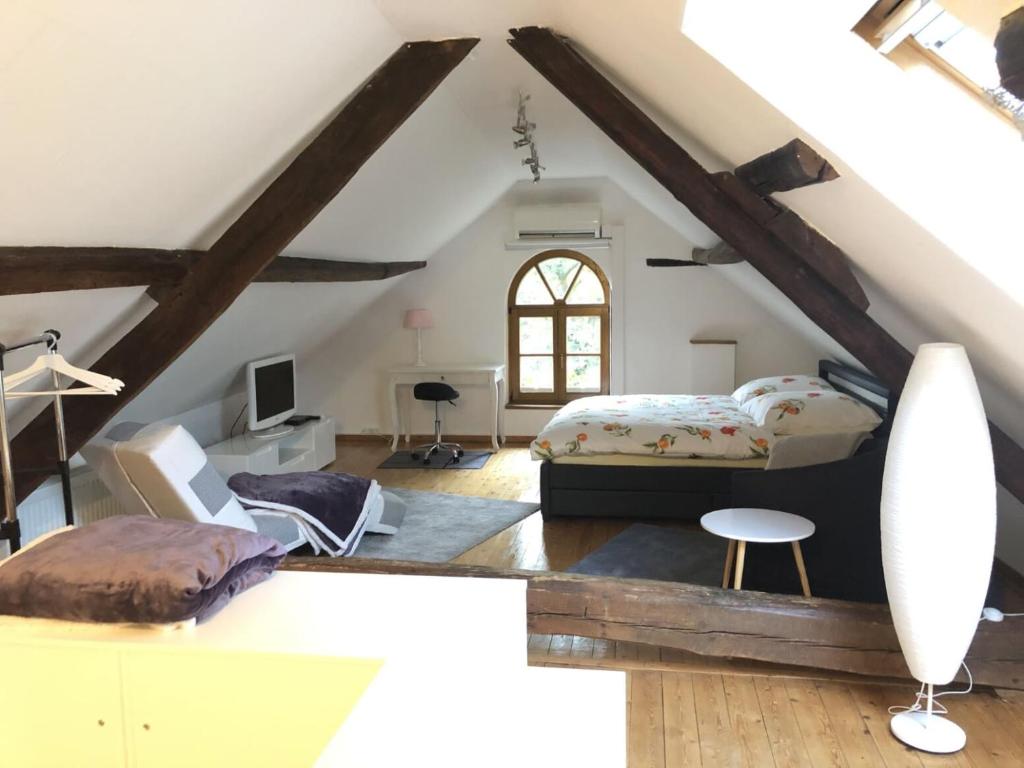 Ferienwohnung auf denkmalgeschütztem Sturmhof An der Paas 4 1. Etage, 47929 Grefrath