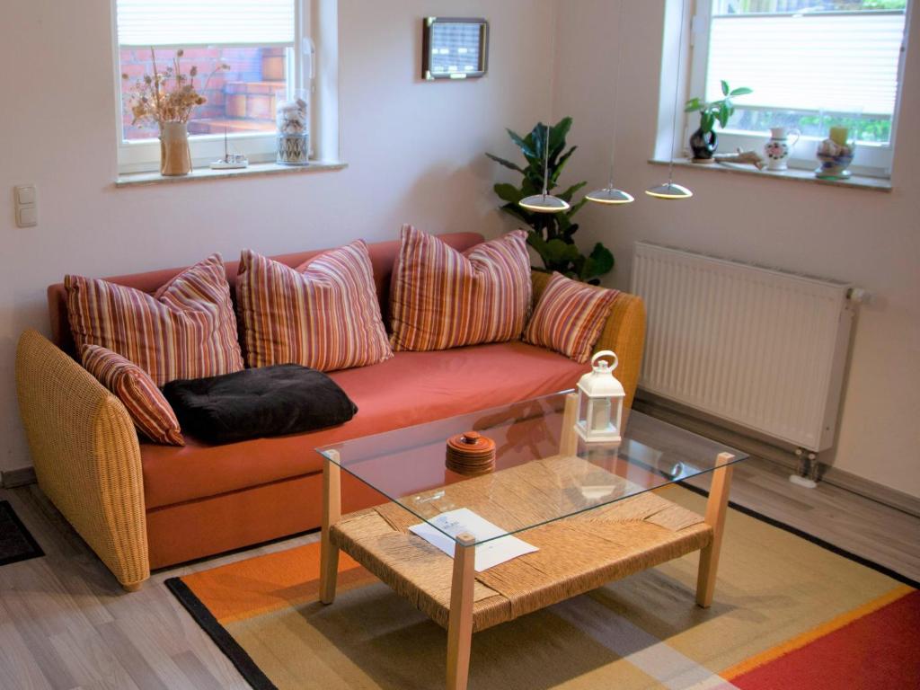 Appartement Ferienwohnung Balm mit Terrasse im Garten und WLAN Kamphörnstraße 8 17429 Balm