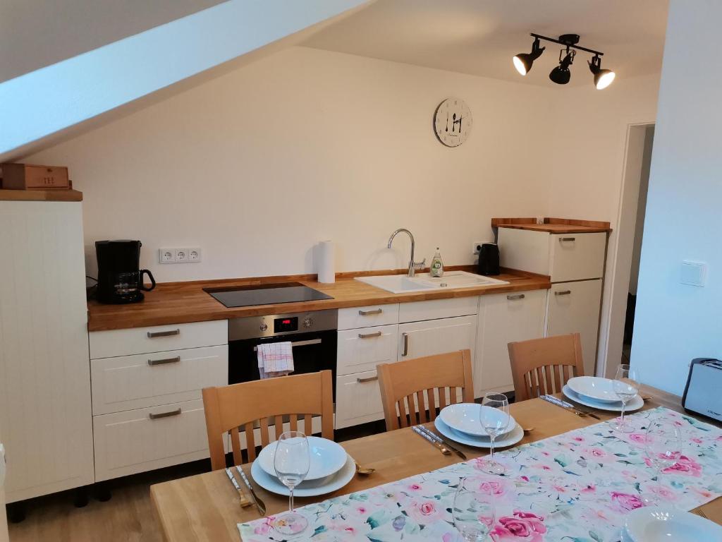 Appartement Ferienwohnung Bene Hauptstraße 18 Etage 2 82496 Oberau