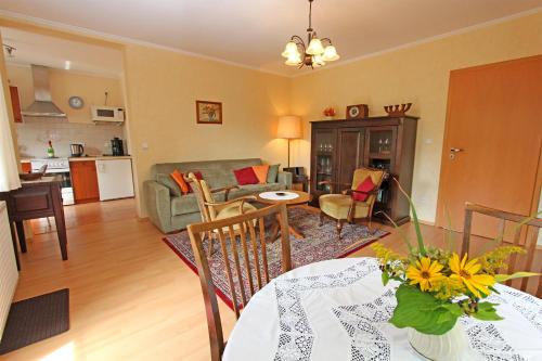 Ferienwohnung Benz USE 1951