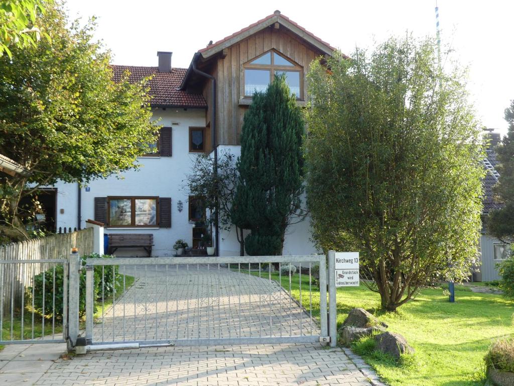 Ferienwohnung Bergblick 13 Kirchweg 1 Stock, 82383 Hohenpeißenberg