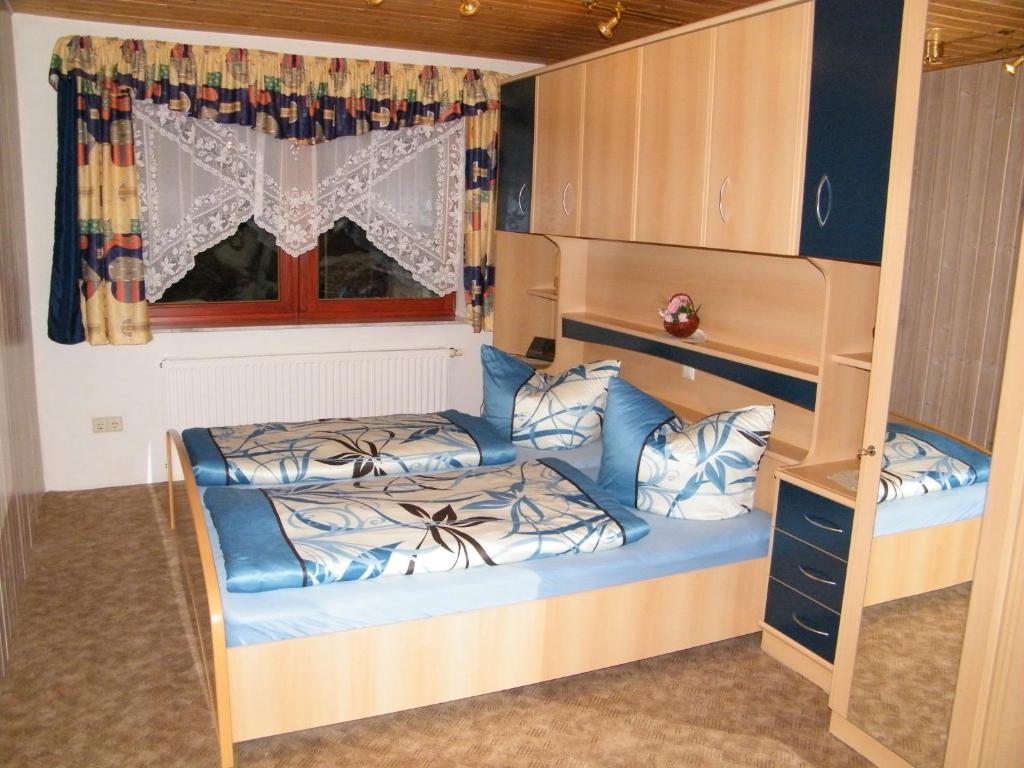 Ferienwohnung Bibas Kleine Seite 23, 02796 Jonsdorf