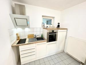 Appartement Ferienwohnung Blickfang - Modernes Apartment direkt in der Altstadt von Erfurt mit Balkon - beste Lage und Aussicht 4 Hütergasse 99084 Erfurt Thuringe