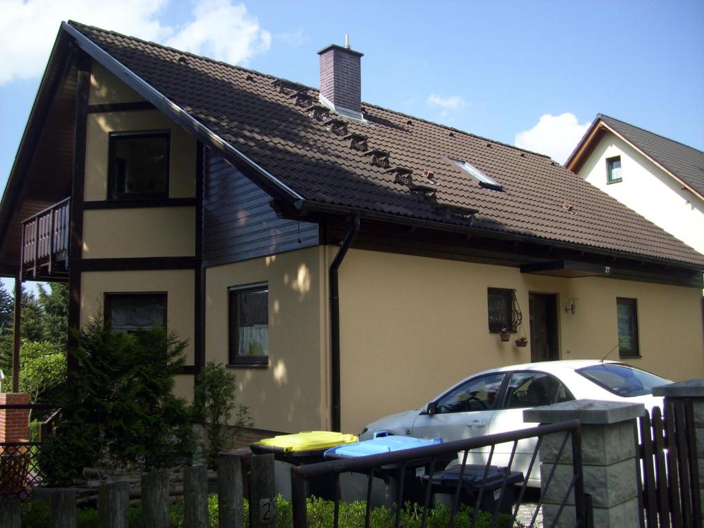 Ferienwohnung Braeuer 27 Huttenstraße 1. OG, 09131 Chemnitz