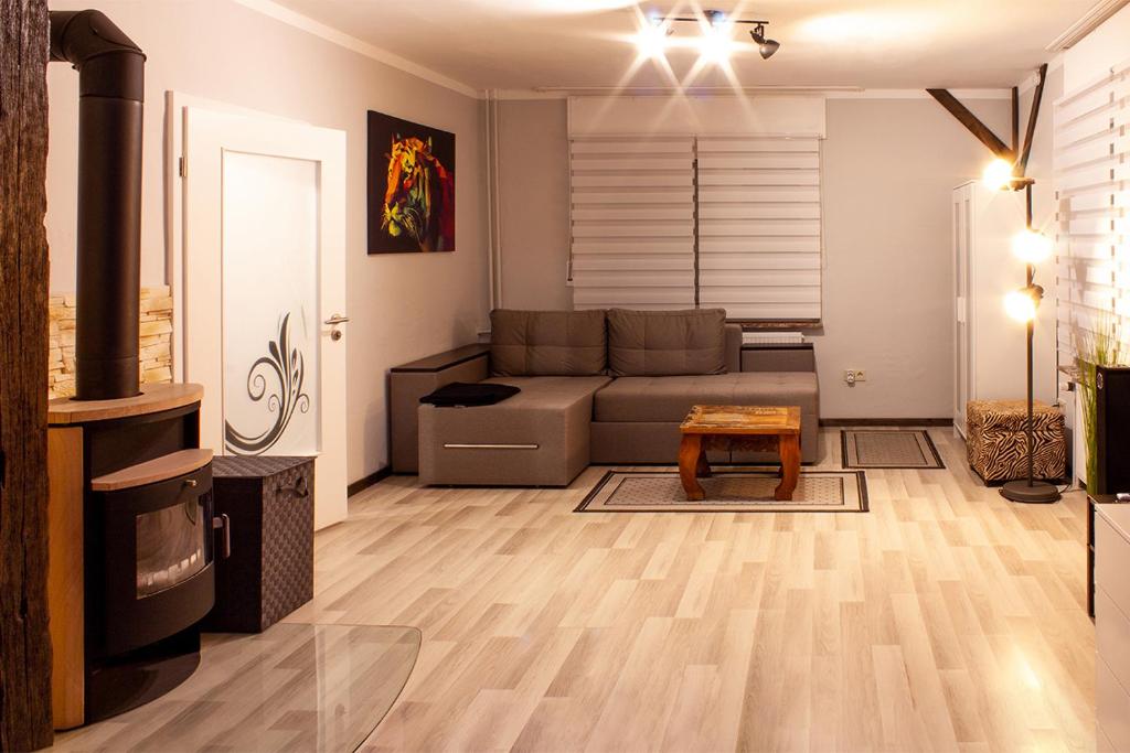 Appartement Ferienwohnung Büren/Weiberg 11 Blumenstraße 33142 Büren