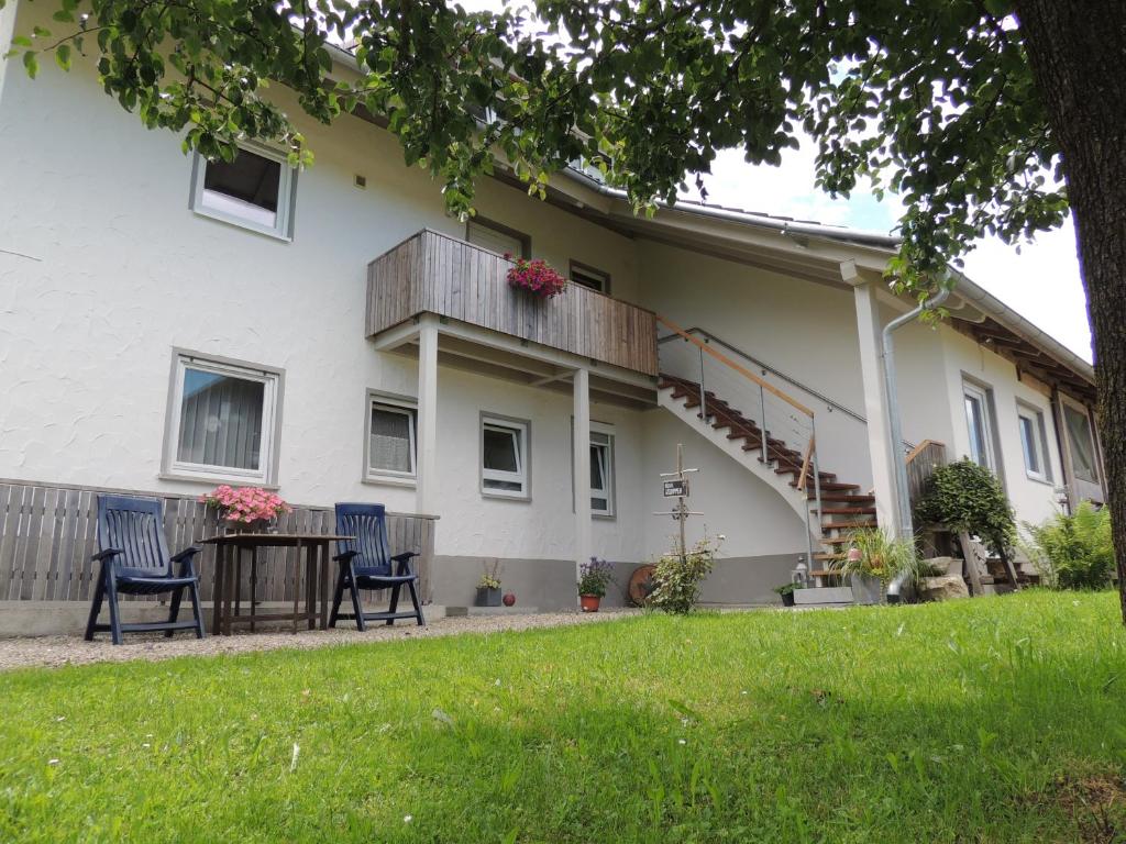 Appartement Ferienwohnung Butscher Gumpeltshofen 3 88316 Isny im Allgäu