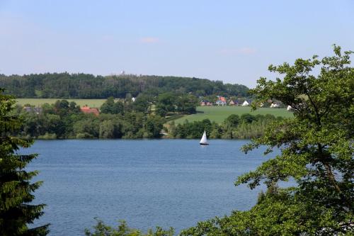 Ferienwohnung Charlie mit Seeblick