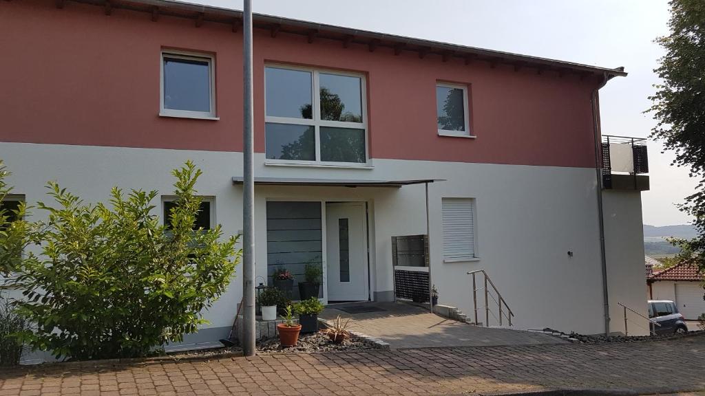 Ferienwohnung Chattengau 1 Heinrich-Nolde-Straße, 34305 Niedenstein