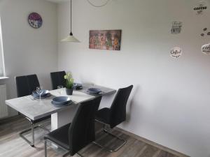 Ferienwohnung Christiane - nagelneue, moderne Ferienwohnung mit Blick ins Grüne