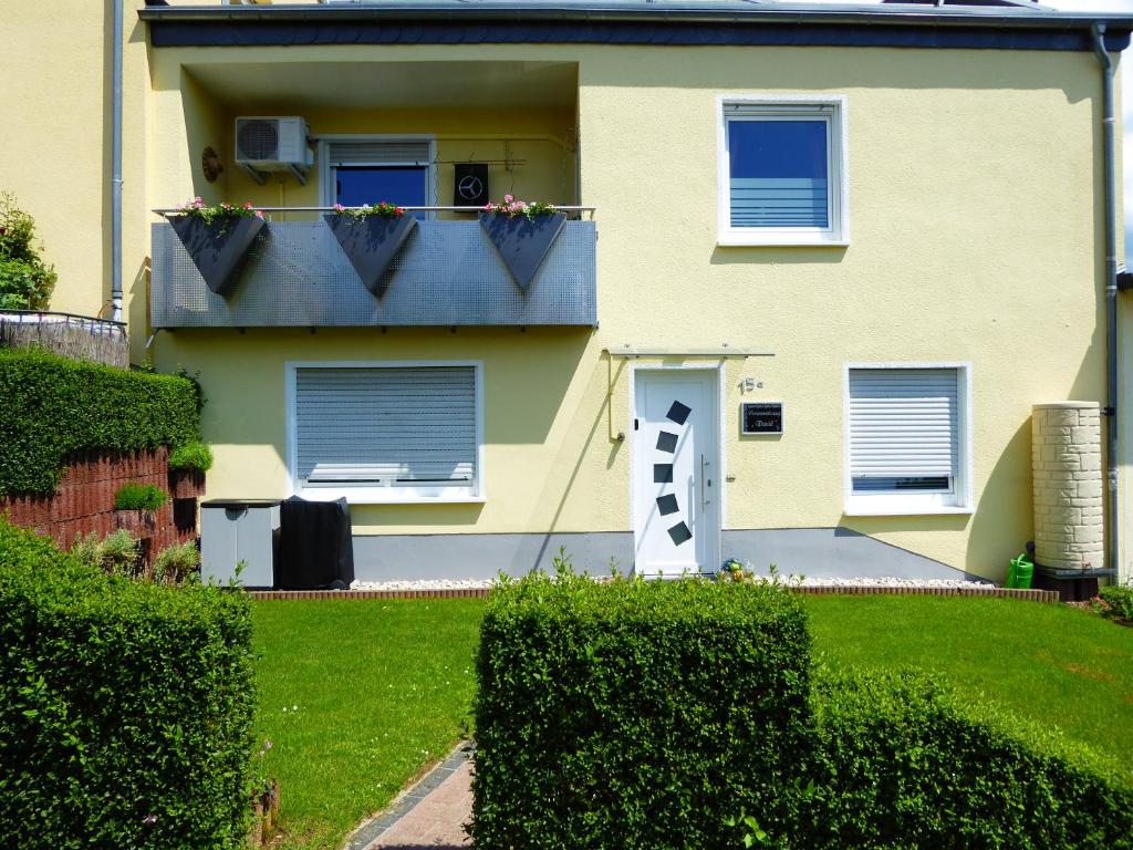 Ferienwohnung David Hilchenstrasse 15, Apartment 15a, 65391 Lorch am Rhein