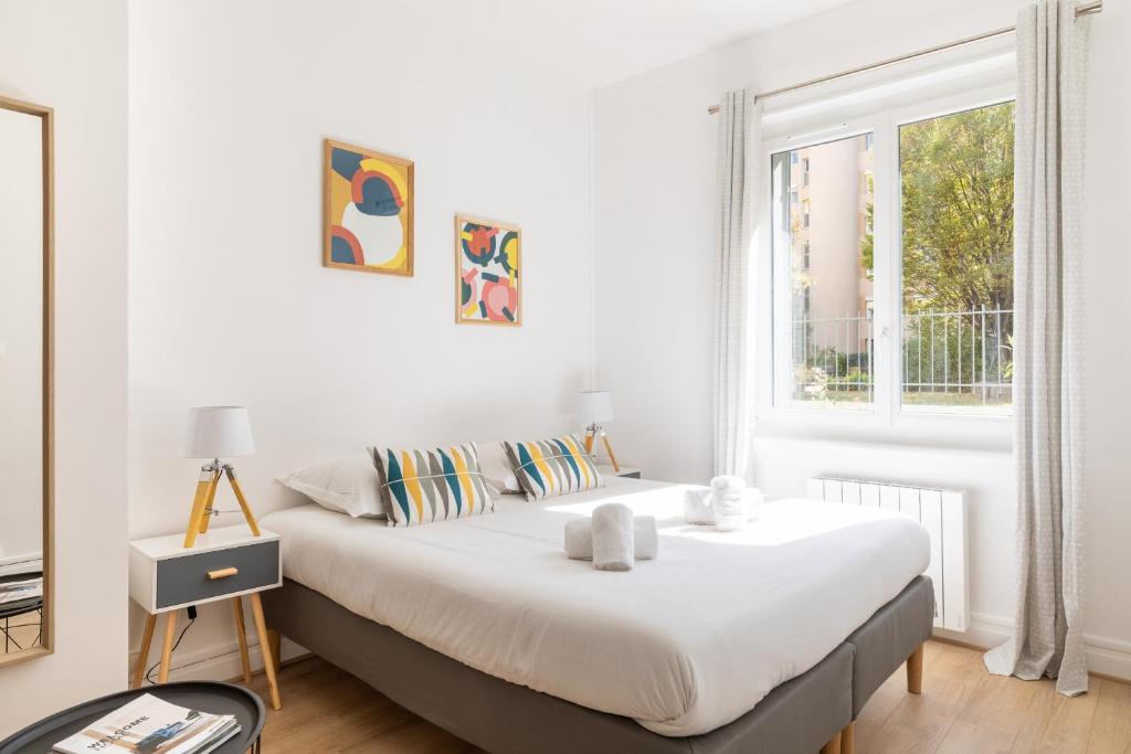Ferienwohnung Deichbrise mit Terrasse im Kaiserhof 1