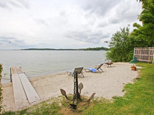 Ferienwohnung direkt an der Mueritz SEE 10771
