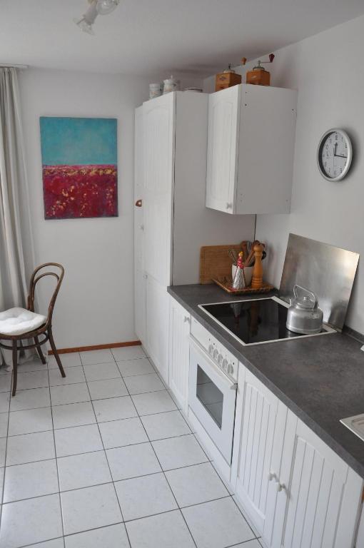 Ferienwohnung Fischer Haupstraße 54 a Souterrain, 88699 Frickingen