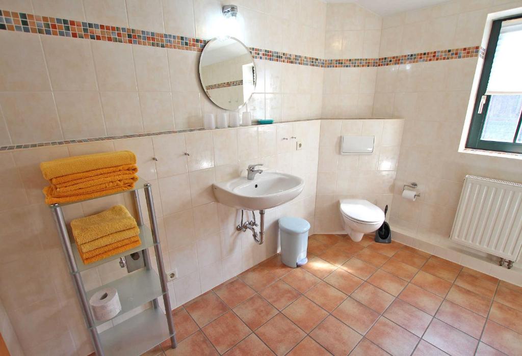 Ferienwohnung Fischerdorf Alt Redd Alt Reddevitz 22 B, 18586 Alt Reddevitz