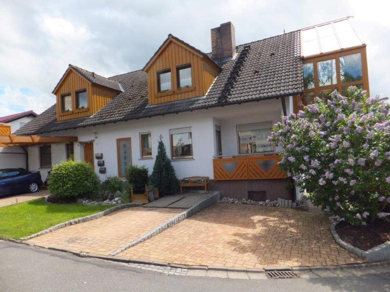 Appartement Ferienwohnung Fraenkisches Paradies Franz-Seuling-Str. 2 96123 Litzendorf