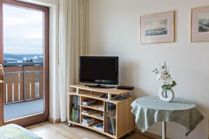 Appartement Ferienwohnung Gebhart 47.6860,8.8902 78337 Öhningen Bade-Wurtemberg