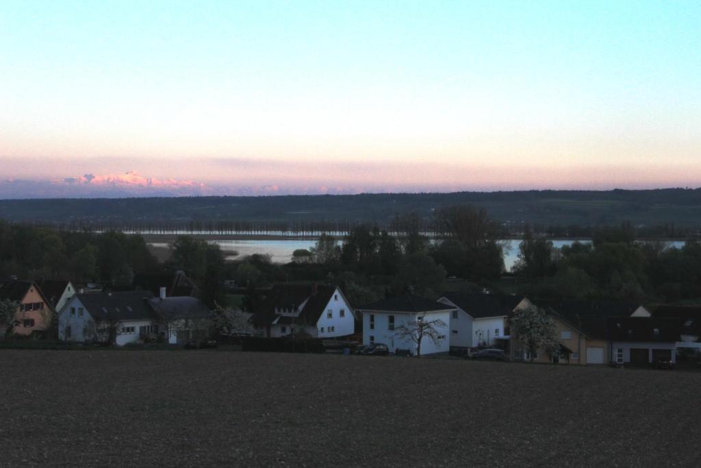 Ferienwohnung Gensheimer Im Tal 19D, 78476 Allensbach