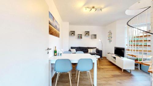 Ferienwohnung Gustav - Moderne Maisonette-Wohnung mit Terrasse
