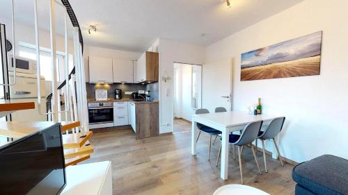 Ferienwohnung Gustav - Moderne Maisonette-Wohnung mit Terrasse