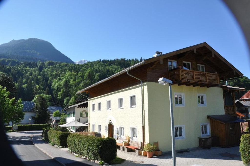 Appartement Ferienwohnung Haus Datz in Berchtesgaden 7 Am Mühlbach 83471 Berchtesgaden