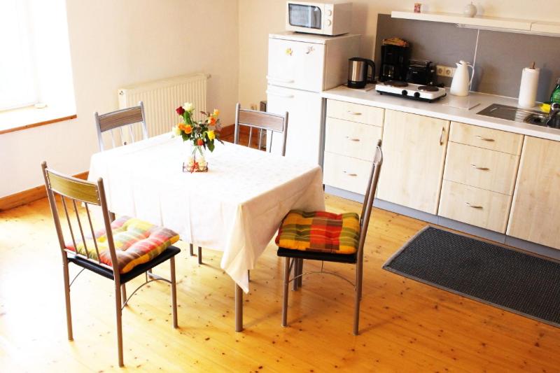 Appartement Ferienwohnung Haus Edith in Laufenburg Zimmermannstr. 1 Ferienwohnung Haus Edith 79725 Laufenburg